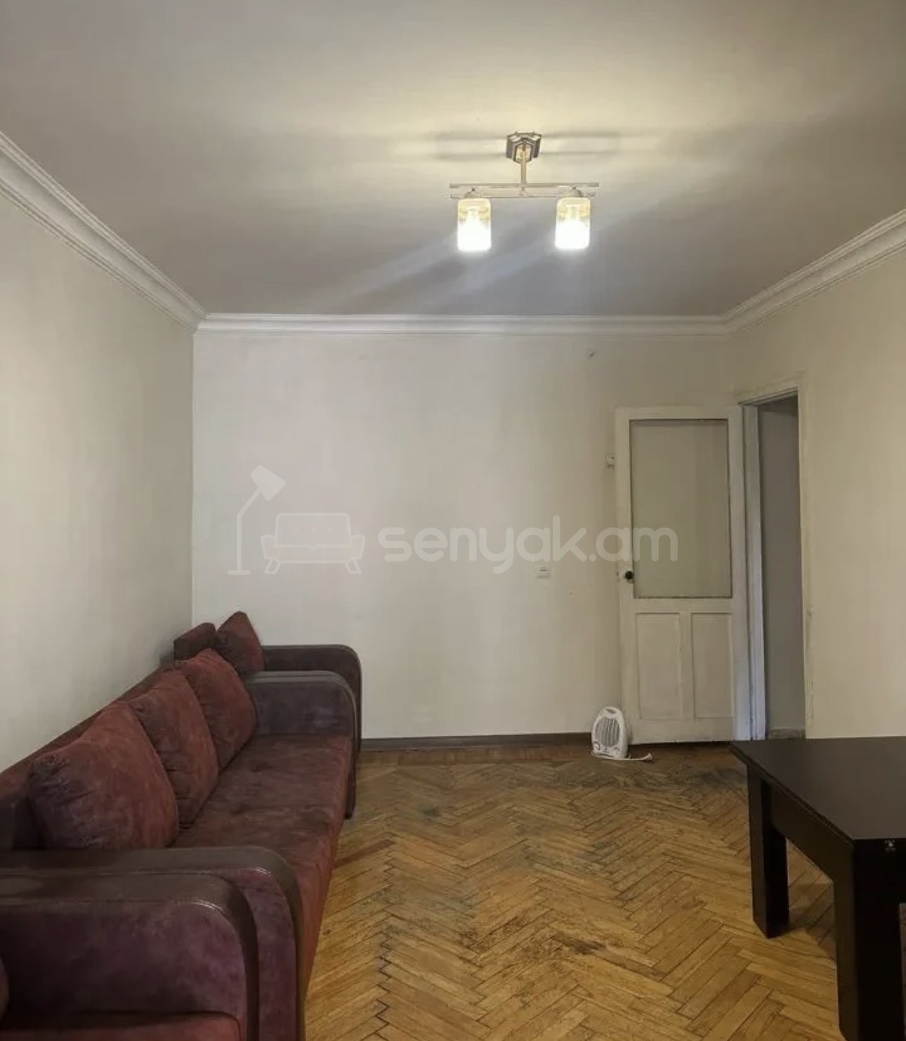 2 Սենյականոց Բնակարան Քարե Շենքում, 47քմ, 3/5 հարկ, Նորմալ Վիճակում