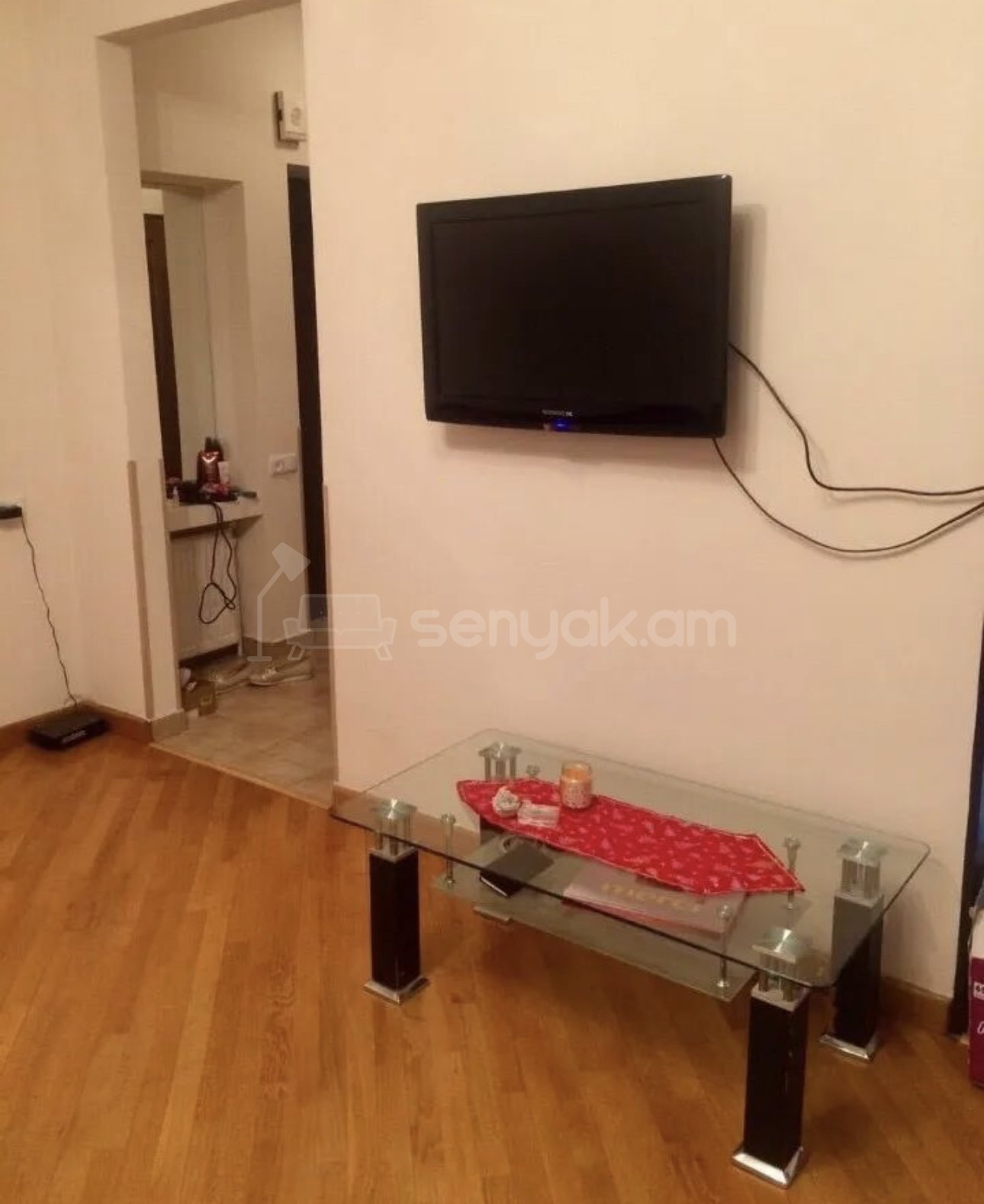 2 Սենյականոց Բնակարան Քարե Շենքում, 44քմ, 3/5 հարկ, Նորմալ Վիճակում