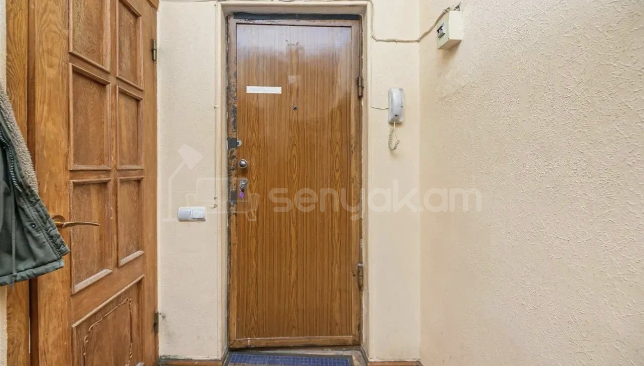 1 Սենյականոց Բնակարան, 42քմ, 8/10 հարկ, Նորմալ Վիճակում