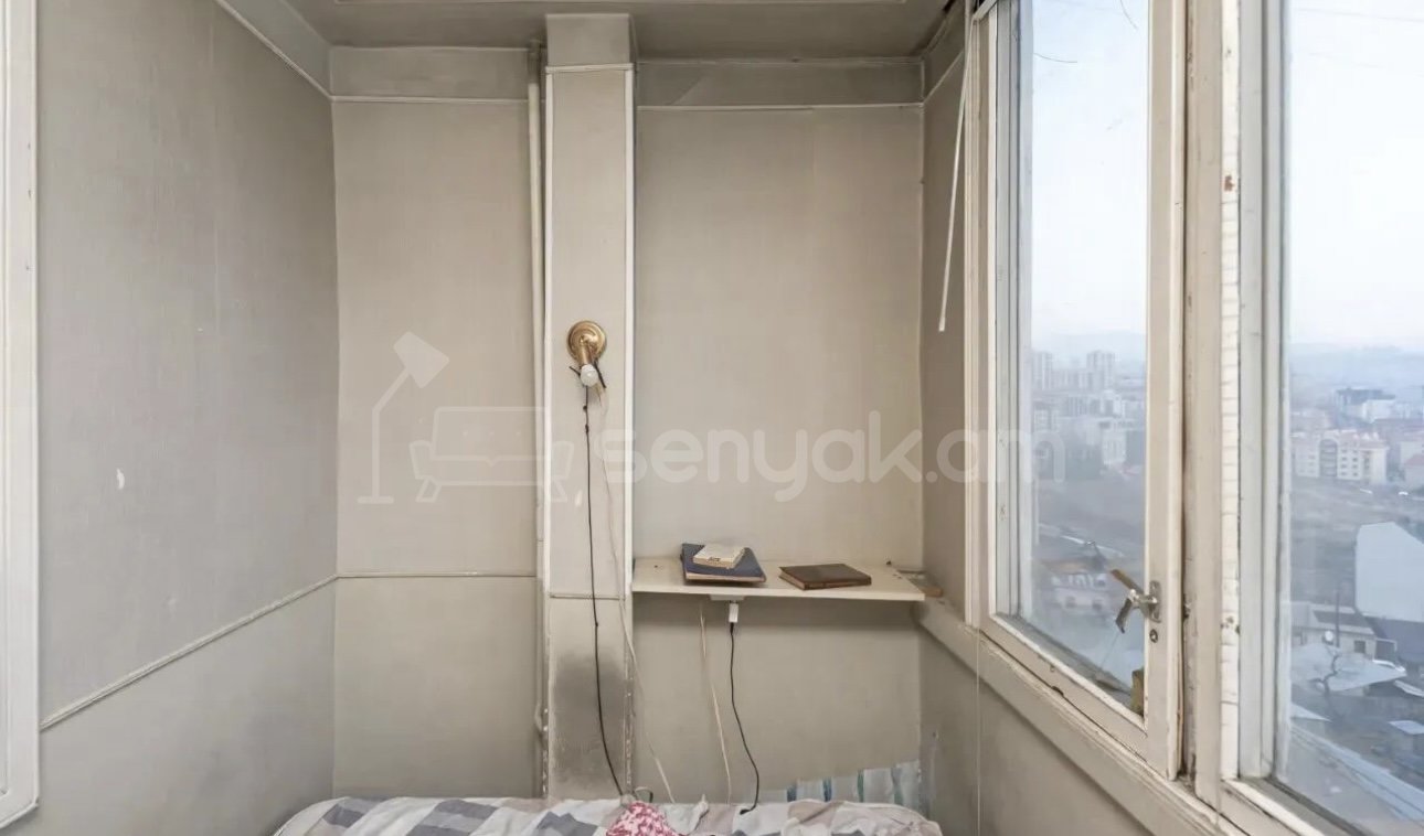 1 Սենյականոց Բնակարան, 42քմ, 8/10 հարկ, Նորմալ Վիճակում