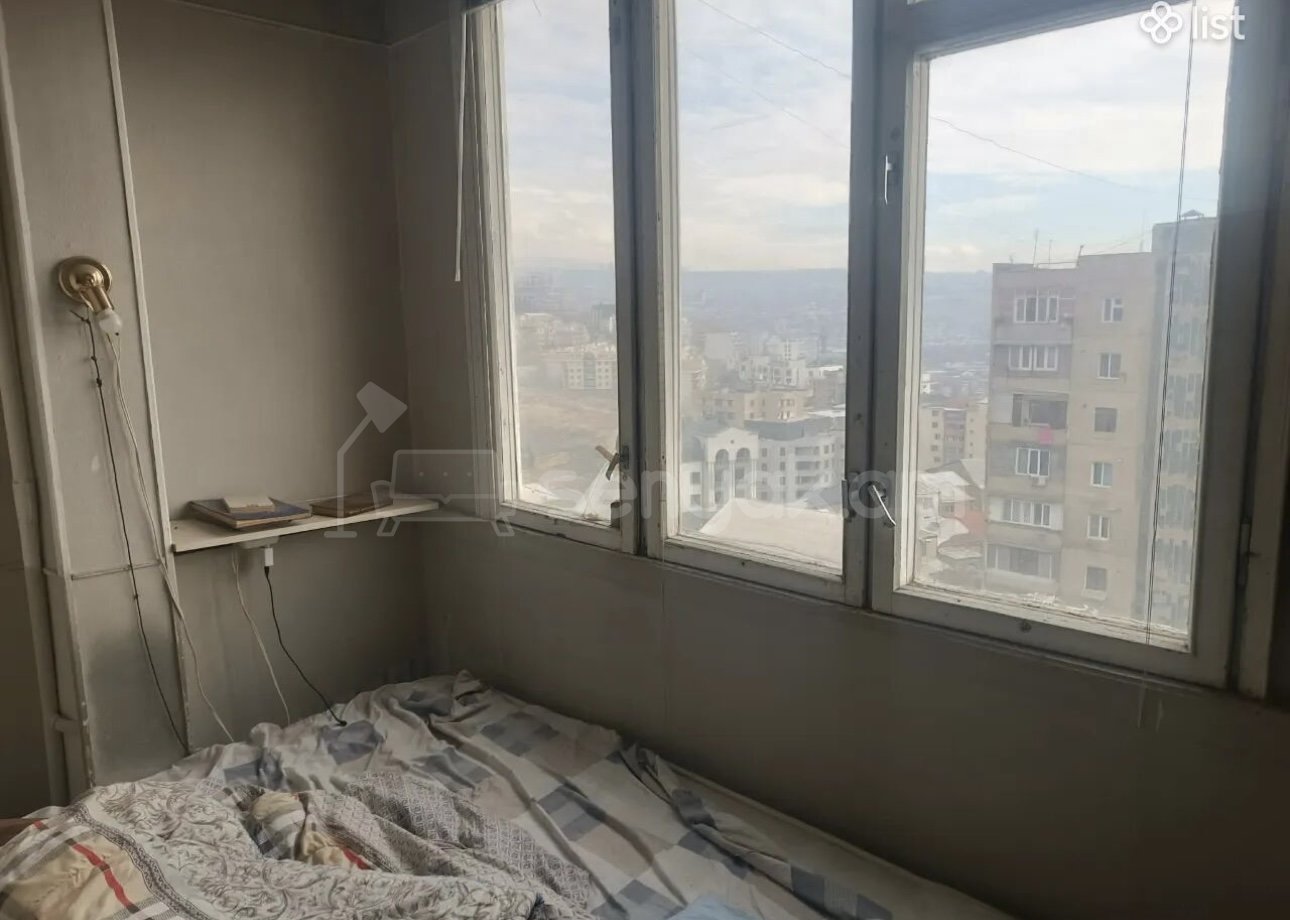 1 Սենյականոց Բնակարան, 42քմ, 8/10 հարկ, Նորմալ Վիճակում