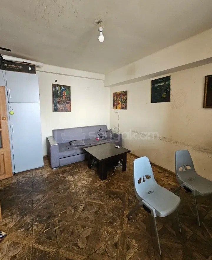 1 Սենյականոց Բնակարան, 42քմ, 8/10 հարկ, Նորմալ Վիճակում