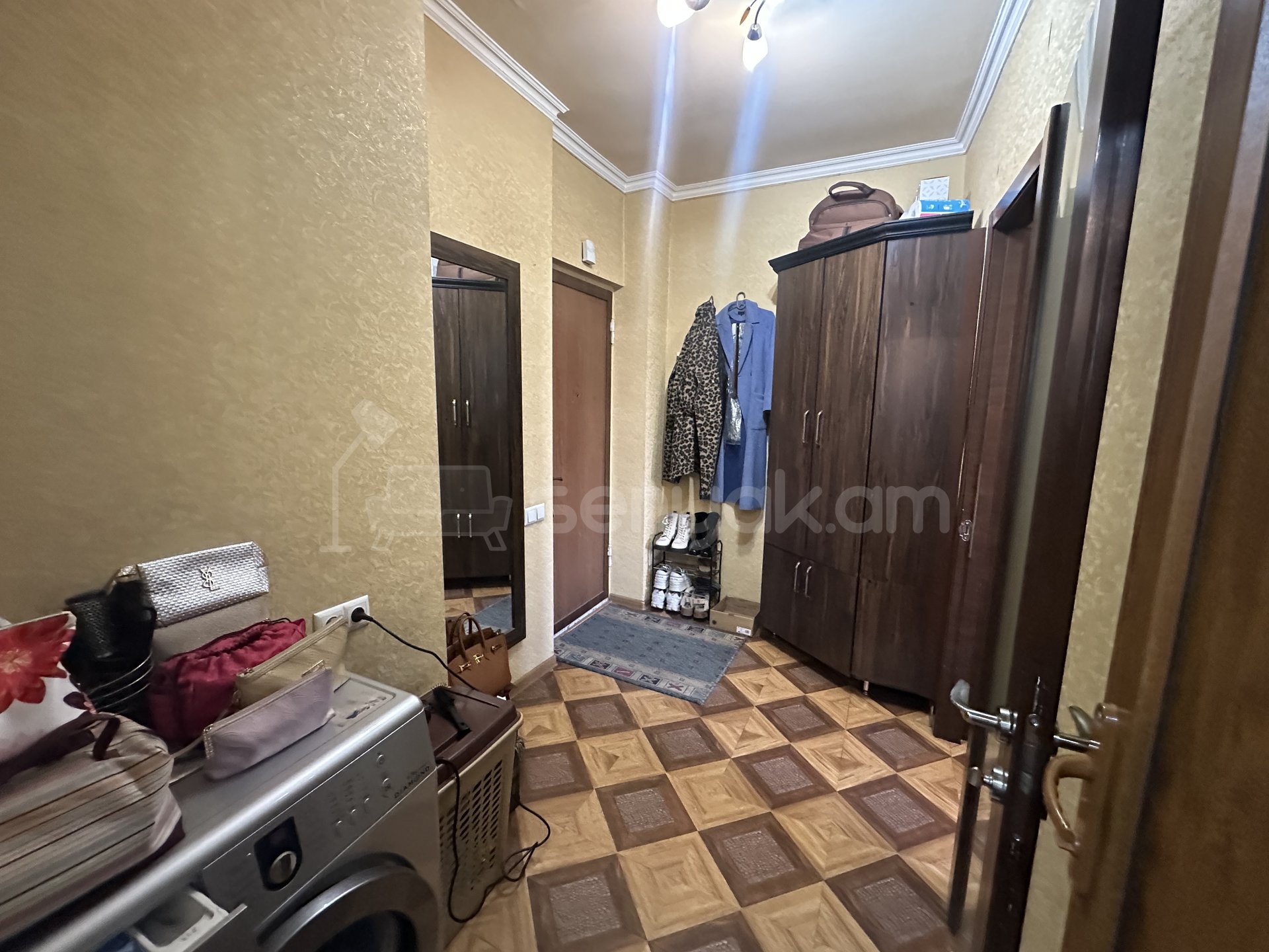 2 Սենյականոց Բնակարան, 40քմ, 5/14 հարկ, Կապիտալ Վերանորոգված