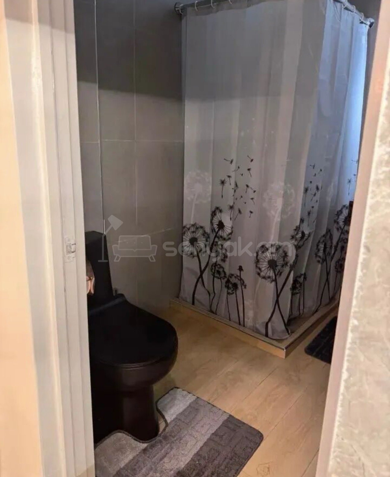 2 Սենյականոց Բնակարան Քարե Շենքում, 42քմ, 1/3 հարկ, Դիզայներական Վերանորոգված