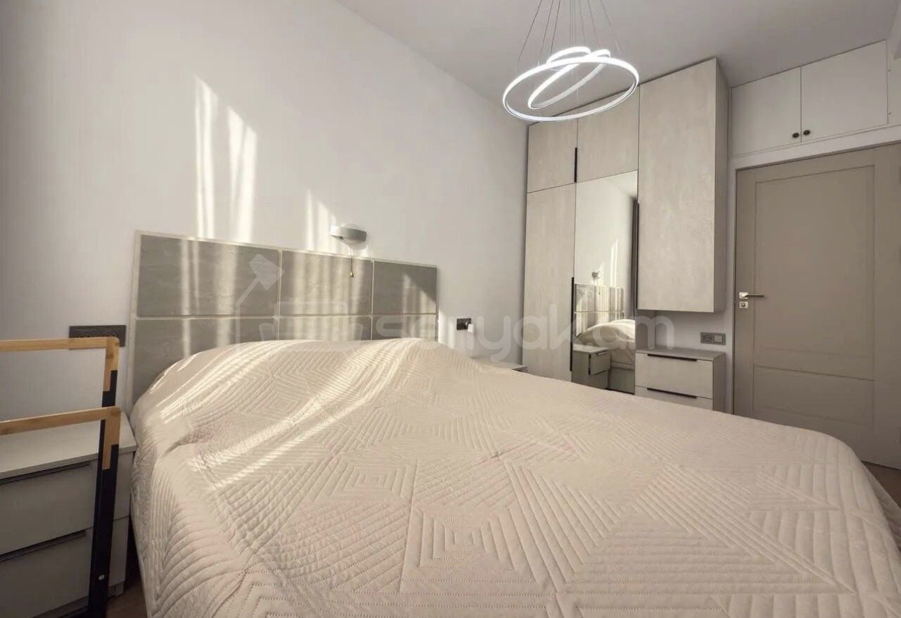 2 Սենյականոց Բնակարան, 42քմ, 6/9 հարկ, Դիզայներական Վերանորոգված, Կահավորված, Արևկող