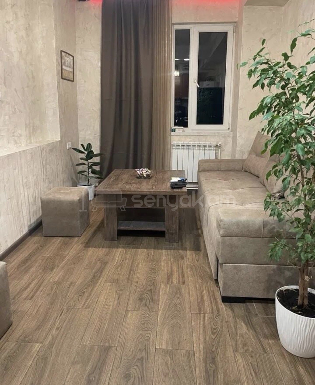 2 Սենյականոց Բնակարան, 43քմ, 9/9 հարկ, Դիզայներական Վերանորոգված, Կահավորված, Արևկող