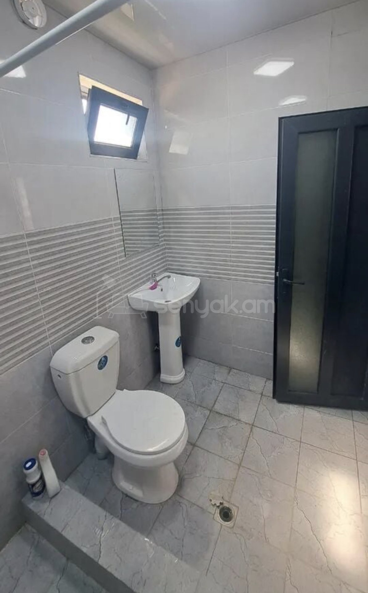 2 Սենյականոց Բնակարան Նորակառույց Քարե Շենքում, 50քմ, 2/2 հարկ, Դիզայներական Վերանորոգված, Կահավորված, Արևկող