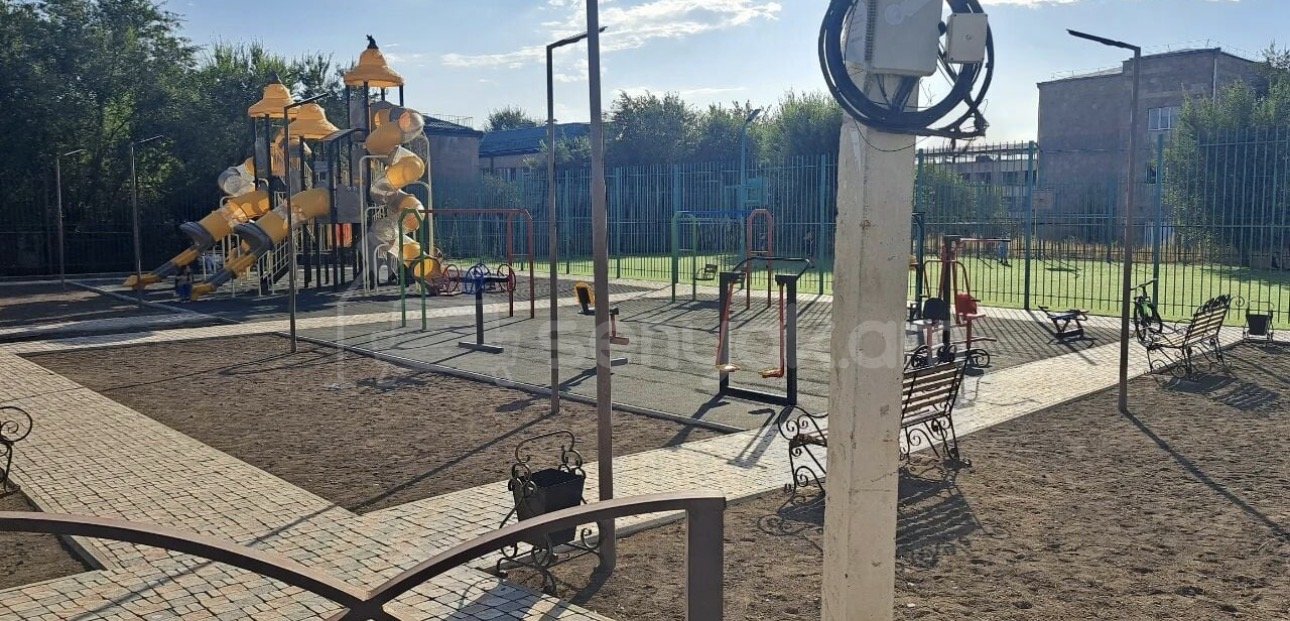 2 Սենյականոց Բնակարան Նորակառույց Քարե Շենքում, 50քմ, 2/2 հարկ, Դիզայներական Վերանորոգված, Կահավորված, Արևկող