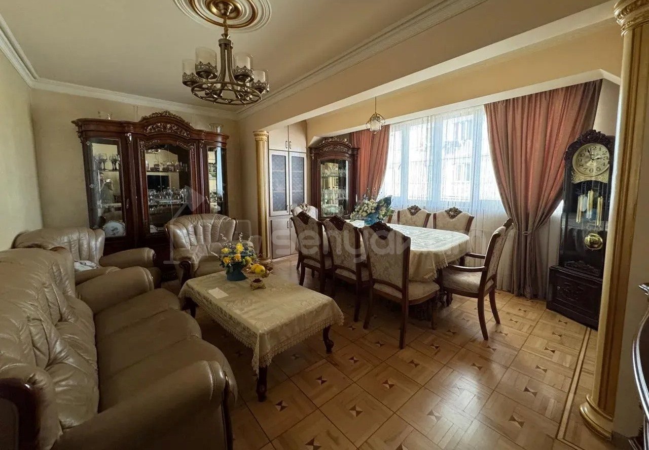 3 Սենյականոց Բնակարան, 74քմ, 8/9 հարկ, Կապիտալ Վերանորոգված