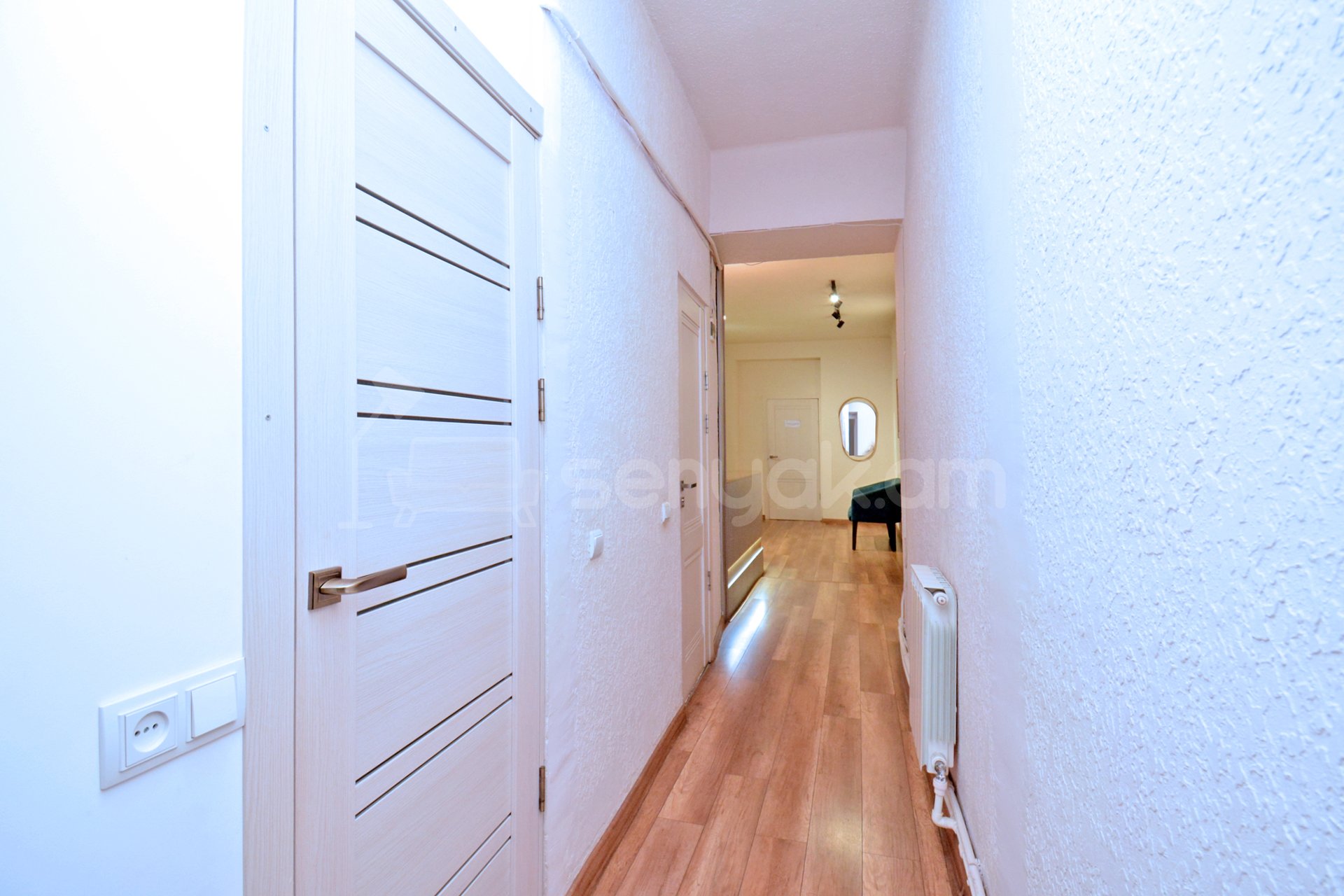 3 Սենյականոց Բնակարան Քարե Շենքում, 51քմ, 1/5 հարկ, Կոսմետիկ Վերանորոգված