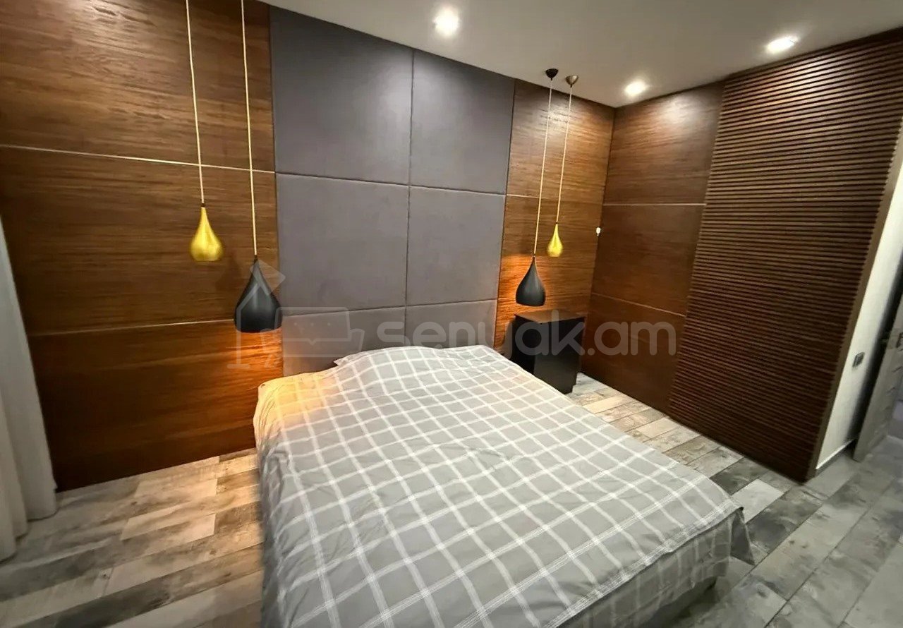 3 Սենյականոց Բնակարան Քարե Շենքում, 83քմ, 5/5 հարկ, Դիզայներական Վերանորոգված