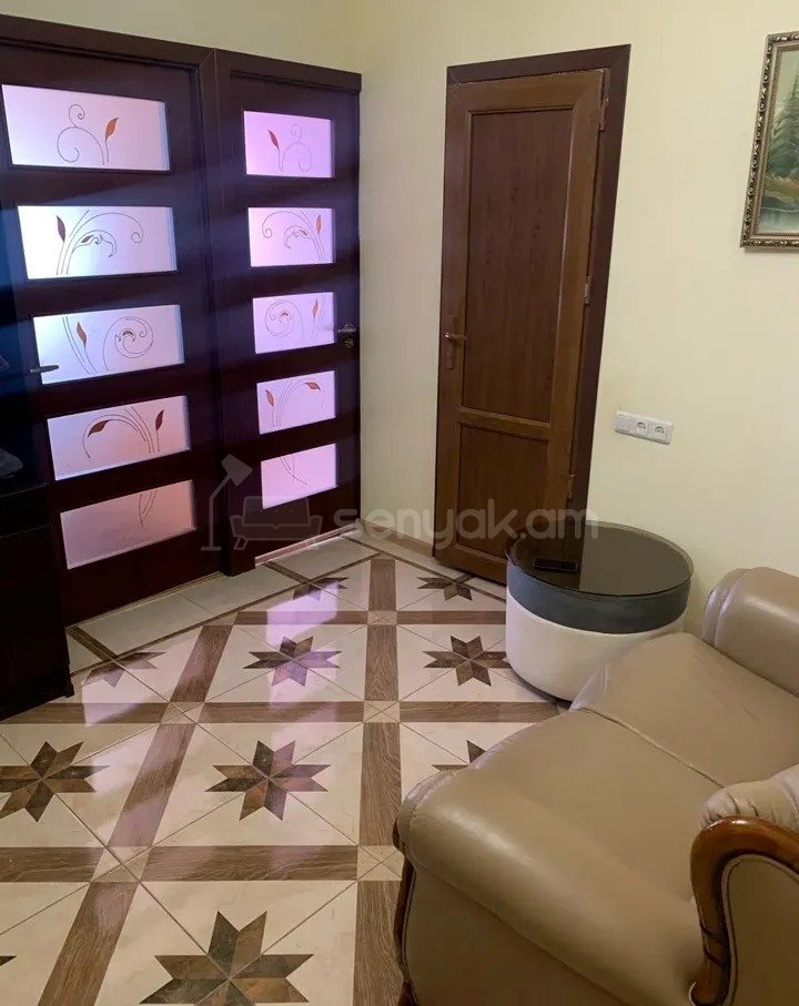 3 Սենյականոց Բնակարան, 74քմ, 8/9 հարկ, Կապիտալ Վերանորոգված