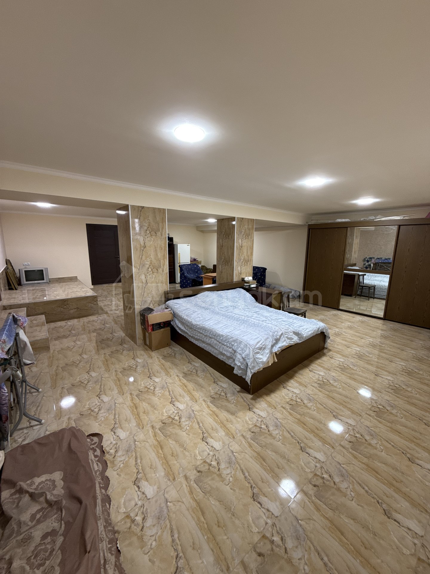 5 Սենյականոց Սեփական Տուն, 315քմ, Կապիտալ Վերանորոգված, Ավտոտնակով