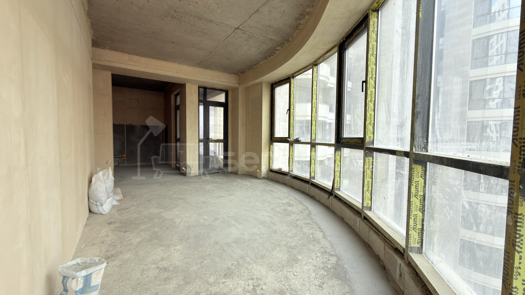 3 Սենյականոց Բնակարան Նորակառույցում, 83քմ, 10/20 հարկ, Զրոյական Վիճակում