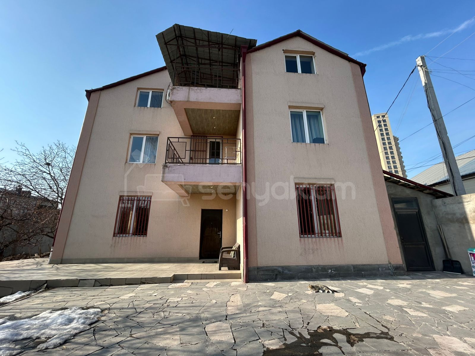 7 Սենյականոց Սեփական Տուն, 250քմ, Կապիտալ Վերանորոգված, Ավտոտնակով