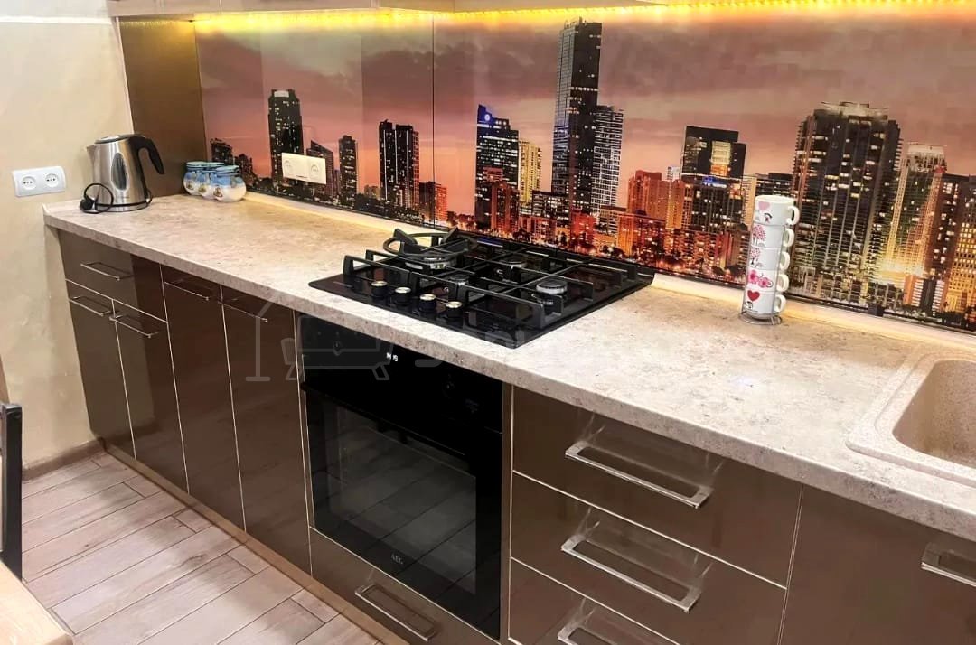 4 Սենյականոց Բնակարան, 98քմ, 3/9 հարկ, Կապիտալ Վերանորոգված