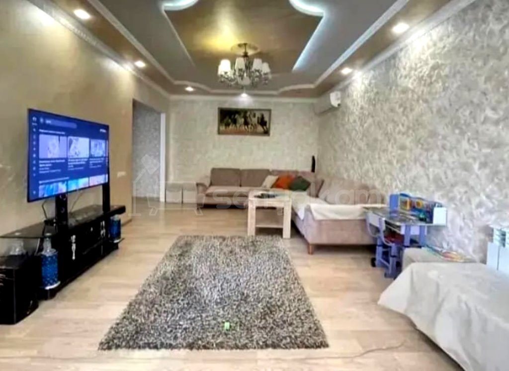 4 Սենյականոց Բնակարան, 98քմ, 3/9 հարկ, Կապիտալ Վերանորոգված