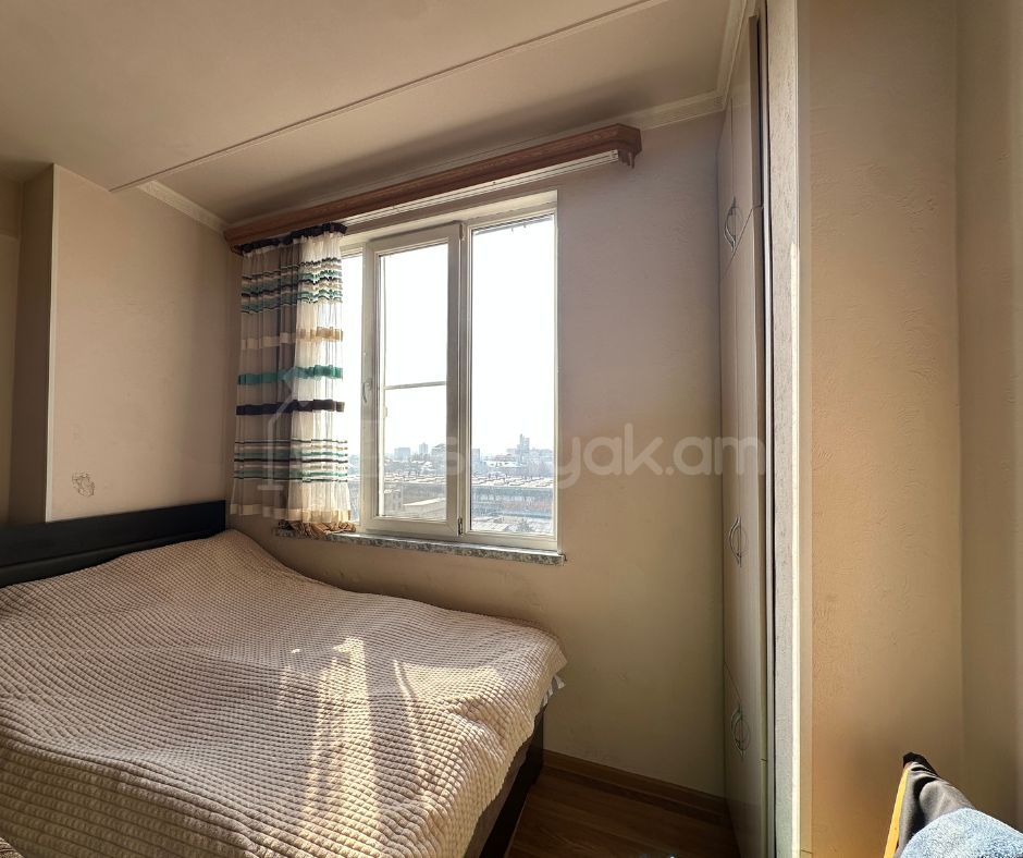 1 Սենյականոց Բնակարան, 41քմ, 7/9 հարկ, Նորմալ Վիճակում