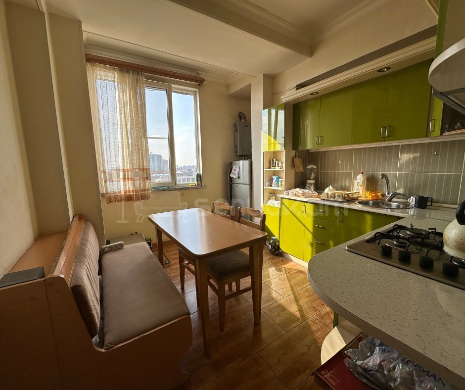 1 Սենյականոց Բնակարան, 41քմ, 7/9 հարկ, Նորմալ Վիճակում