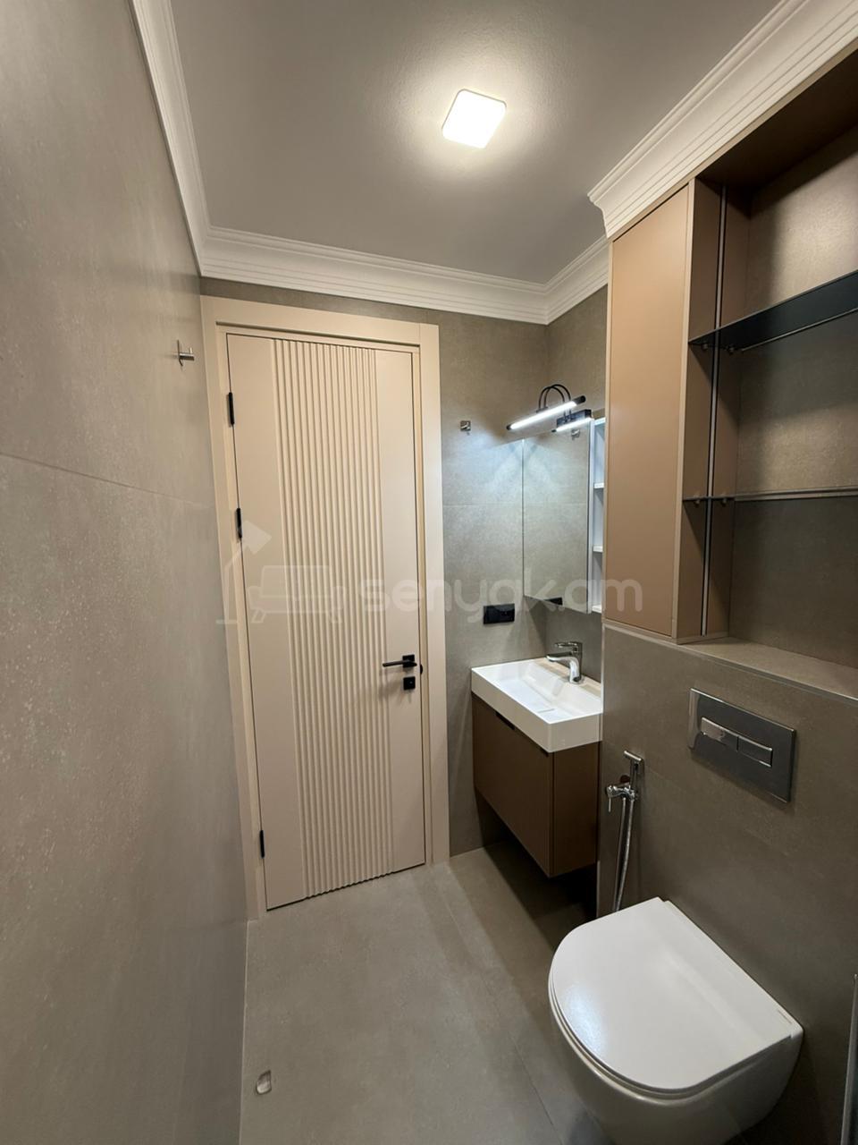 3 Սենյականոց Բնակարան Քարե Շենքում, 47քմ, 3/8 հարկ, Դիզայներական Վերանորոգված