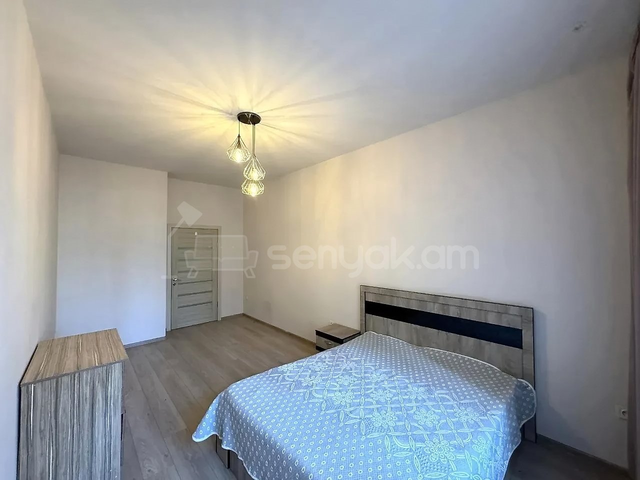 3 Սենյականոց Բնակարան Նորակառույցում, 111քմ, 5/18 հարկ, Կապիտալ Վերանորոգված