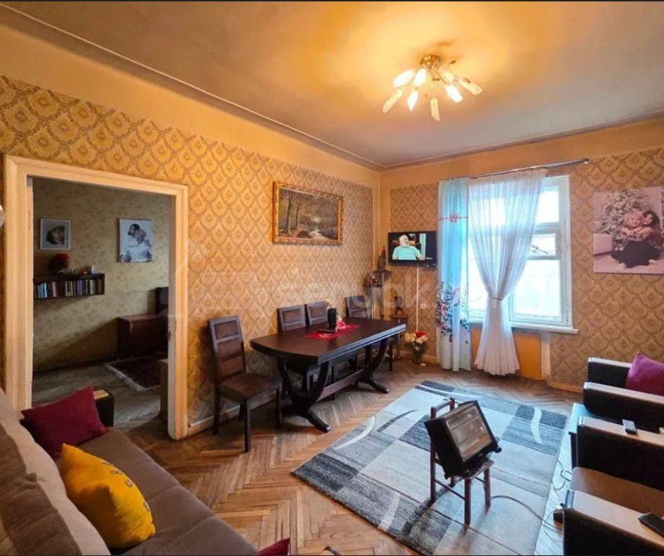 3 Սենյականոց Բնակարան Քարե Շենքում, 85քմ, 3/4 հարկ, Կոսմետիկ Վերանորոգված