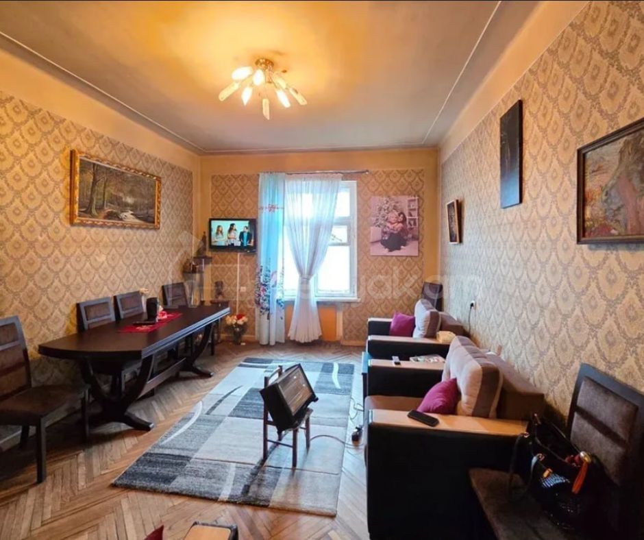 3 Սենյականոց Բնակարան Քարե Շենքում, 85քմ, 3/4 հարկ, Կոսմետիկ Վերանորոգված