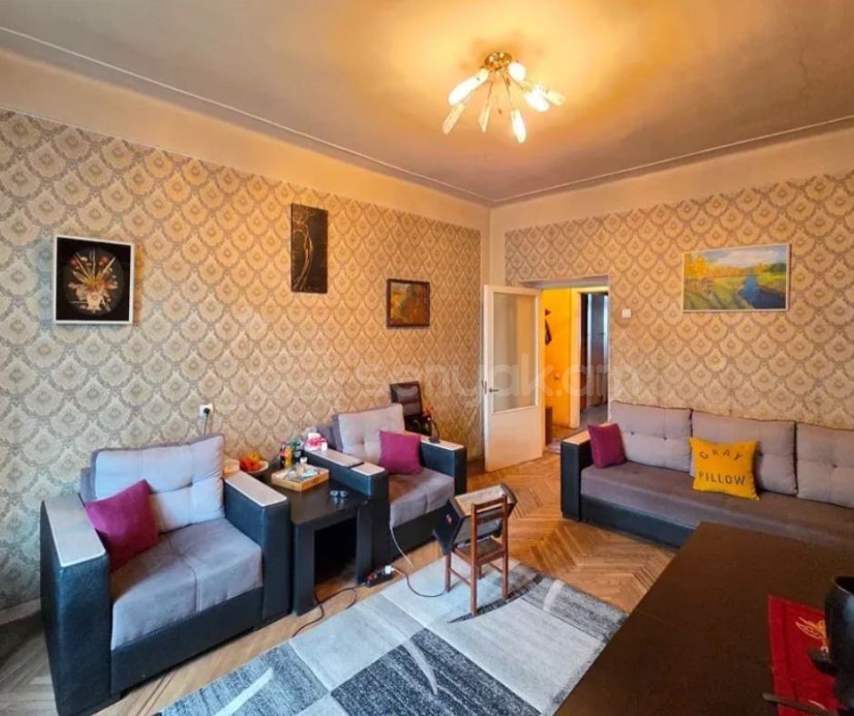 3 Սենյականոց Բնակարան Քարե Շենքում, 85քմ, 3/4 հարկ, Կոսմետիկ Վերանորոգված