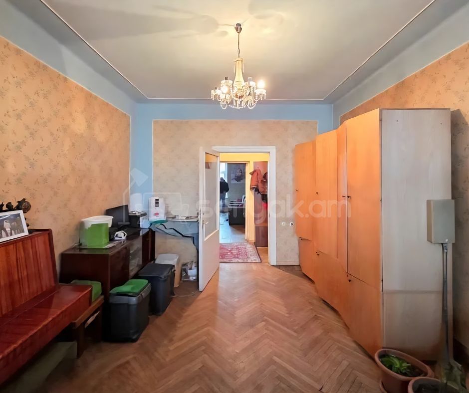 3 Սենյականոց Բնակարան Քարե Շենքում, 85քմ, 3/4 հարկ, Կոսմետիկ Վերանորոգված