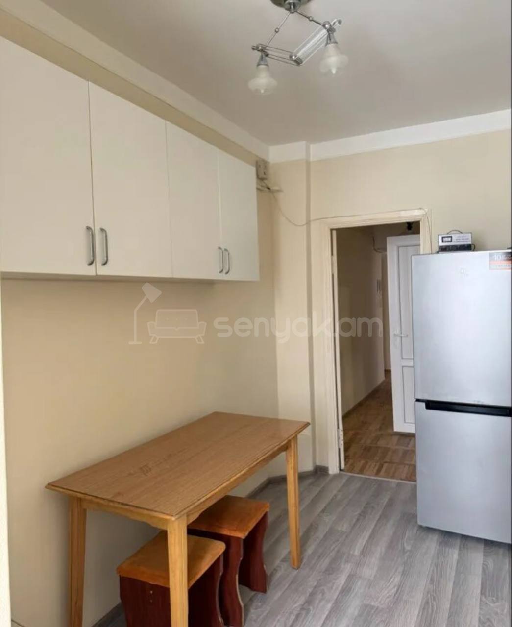 3 Սենյականոց Բնակարան Քարե Շենքում, 72քմ, 3/5 հարկ, Կոսմետիկ Վերանորոգված, Կահավորված