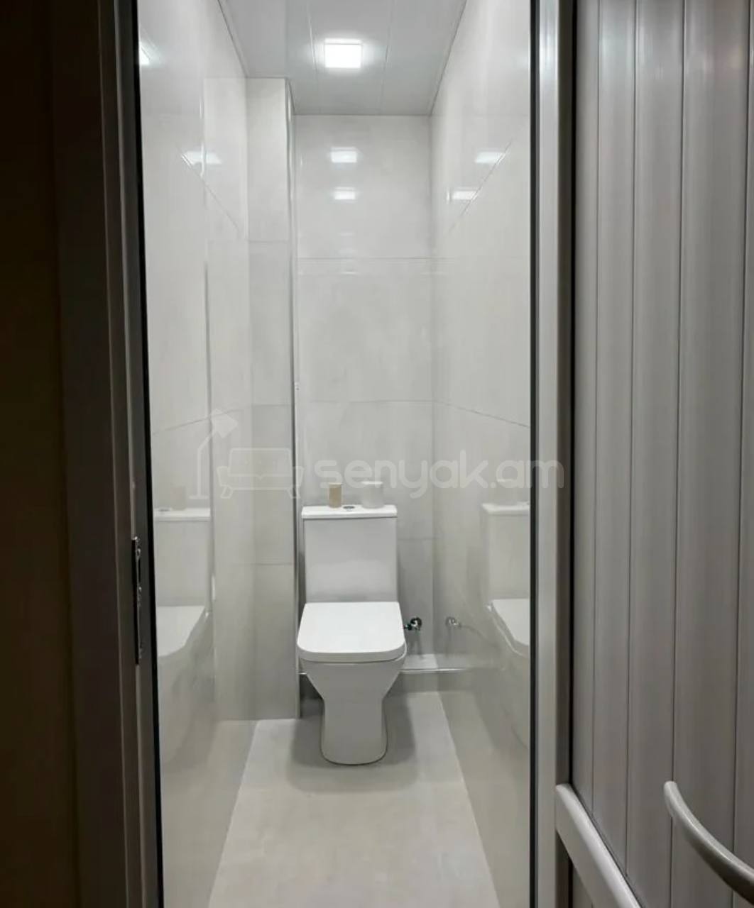 3 Սենյականոց Բնակարան Քարե Շենքում, 72քմ, 3/5 հարկ, Կոսմետիկ Վերանորոգված, Կահավորված