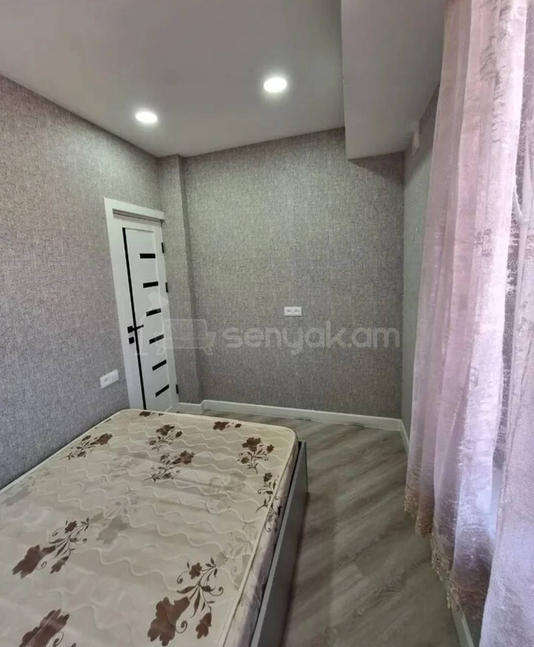 2 Սենյականոց Բնակարան, 37քմ, 9/9 հարկ, Կապիտալ Վերանորոգված, Կահավորված, Արևկող