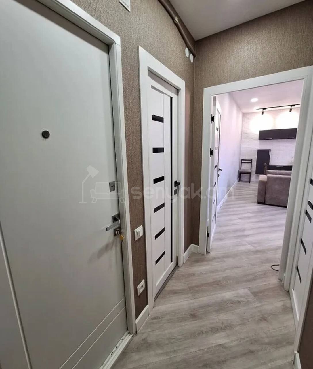 2 Սենյականոց Բնակարան, 37քմ, 9/9 հարկ, Կապիտալ Վերանորոգված, Կահավորված, Արևկող