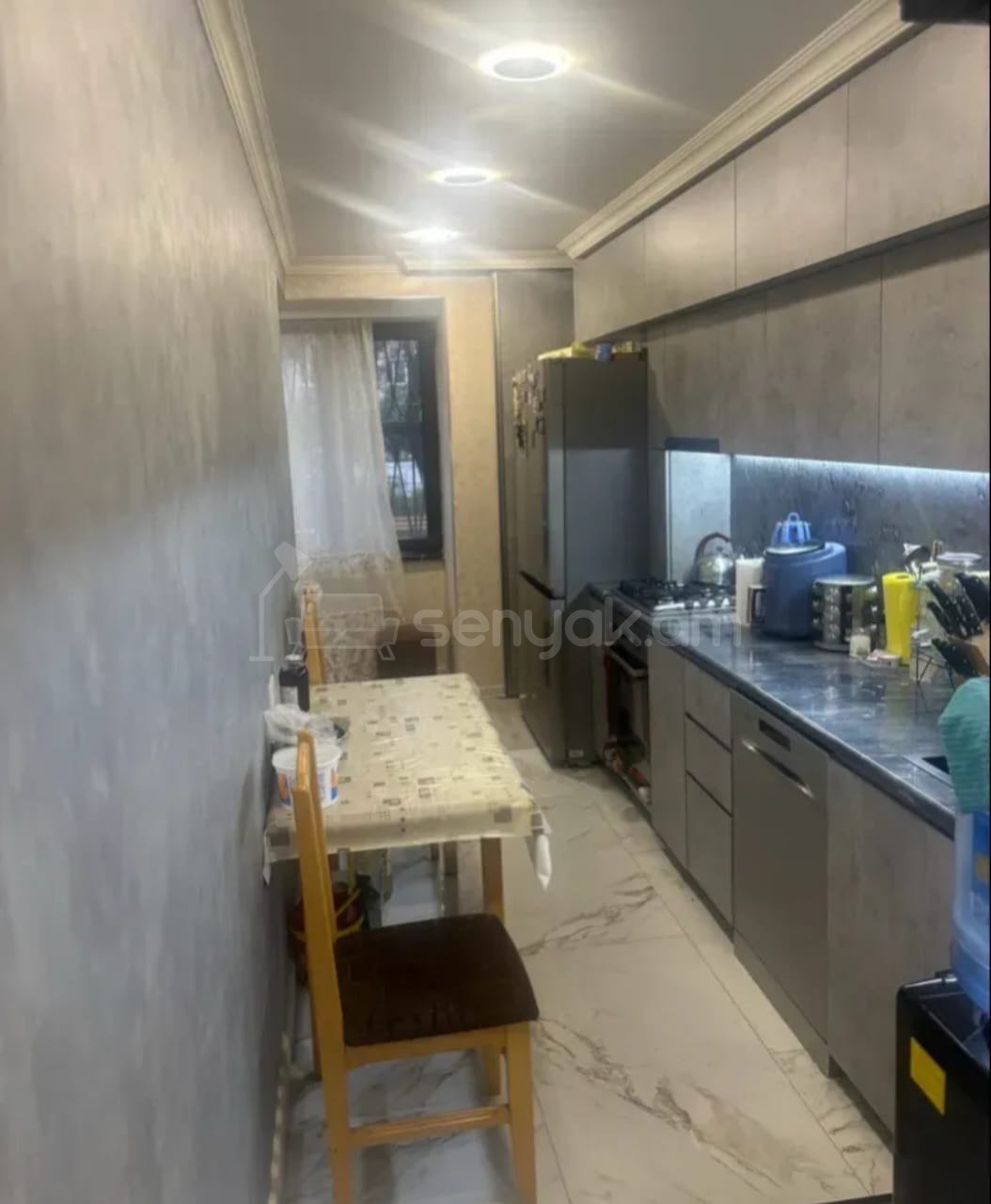 4 Սենյականոց Բնակարան, 90քմ, 1/4 հարկ, Կապիտալ Վերանորոգված