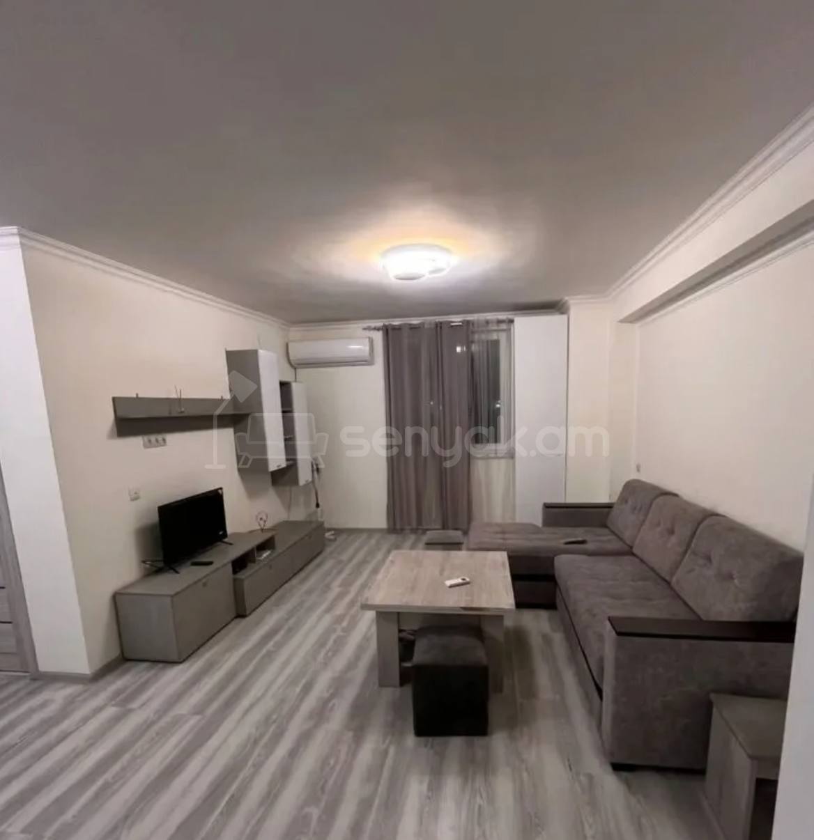 3 Սենյականոց Բնակարան Քարե Շենքում, 58քմ, 3/7 հարկ, Կապիտալ Վերանորոգված, Կահավորված