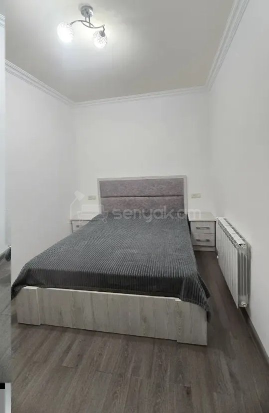 3 Սենյականոց Բնակարան Քարե Շենքում, 60քմ, 1/5 հարկ, Դիզայներական Վերանորոգված, Կահավորված, Արևկող