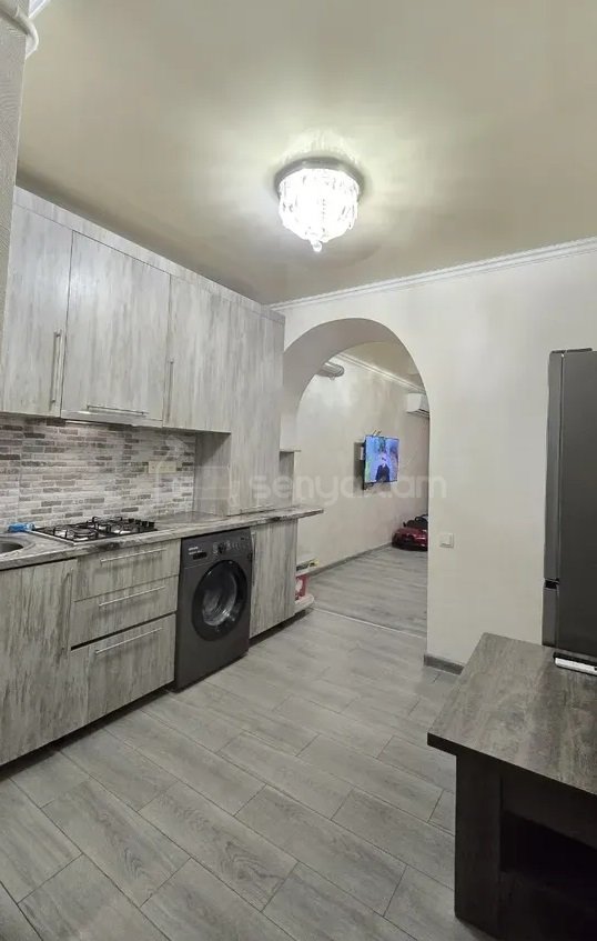 3 Սենյականոց Բնակարան Քարե Շենքում, 60քմ, 1/5 հարկ, Դիզայներական Վերանորոգված, Կահավորված, Արևկող