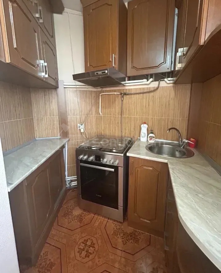 3 Սենյականոց Բնակարան, 61քմ, 5/12 հարկ, Կապիտալ Վերանորոգված