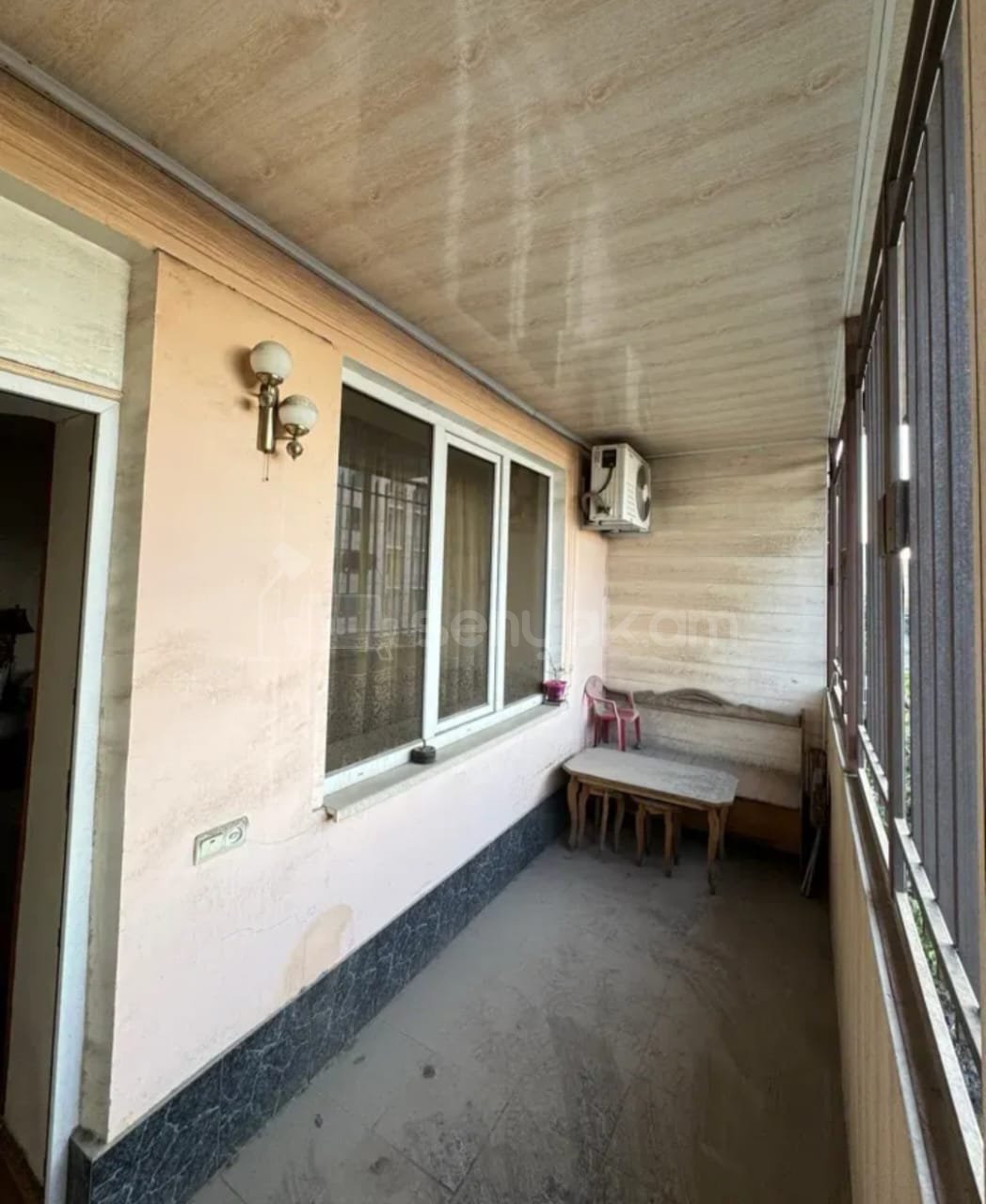 4 Սենյականոց Բնակարան Քարե Շենքում, 103քմ, 3/3 հարկ, Կապիտալ Վերանորոգված