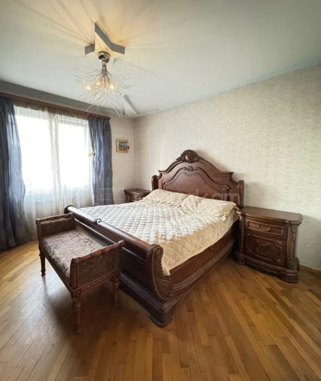 4 Սենյականոց Բնակարան Քարե Շենքում, 103քմ, 3/3 հարկ, Կապիտալ Վերանորոգված