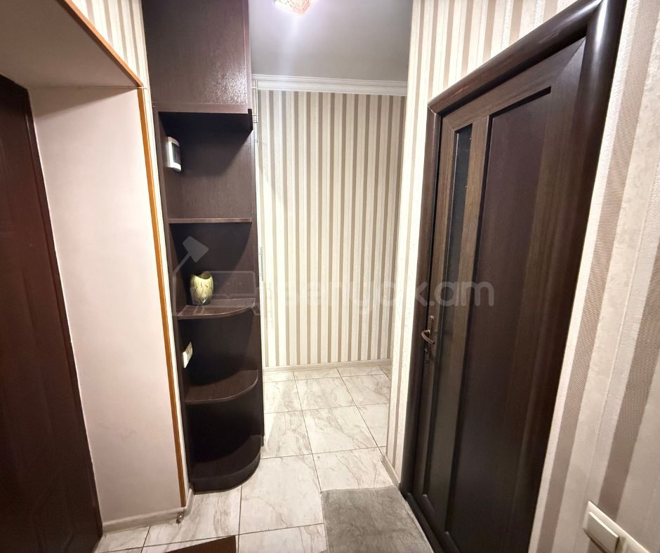 2 Սենյականոց Բնակարան Քարե Շենքում, 45քմ, 4/5 հարկ, Կապիտալ Վերանորոգված