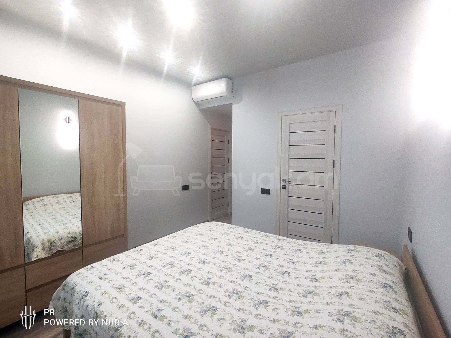 3 Սենյականոց Բնակարան Քարե Շենքում, 65քմ, 1/4 հարկ, Դիզայներական Վերանորոգված, Կահավորված, Արևկող