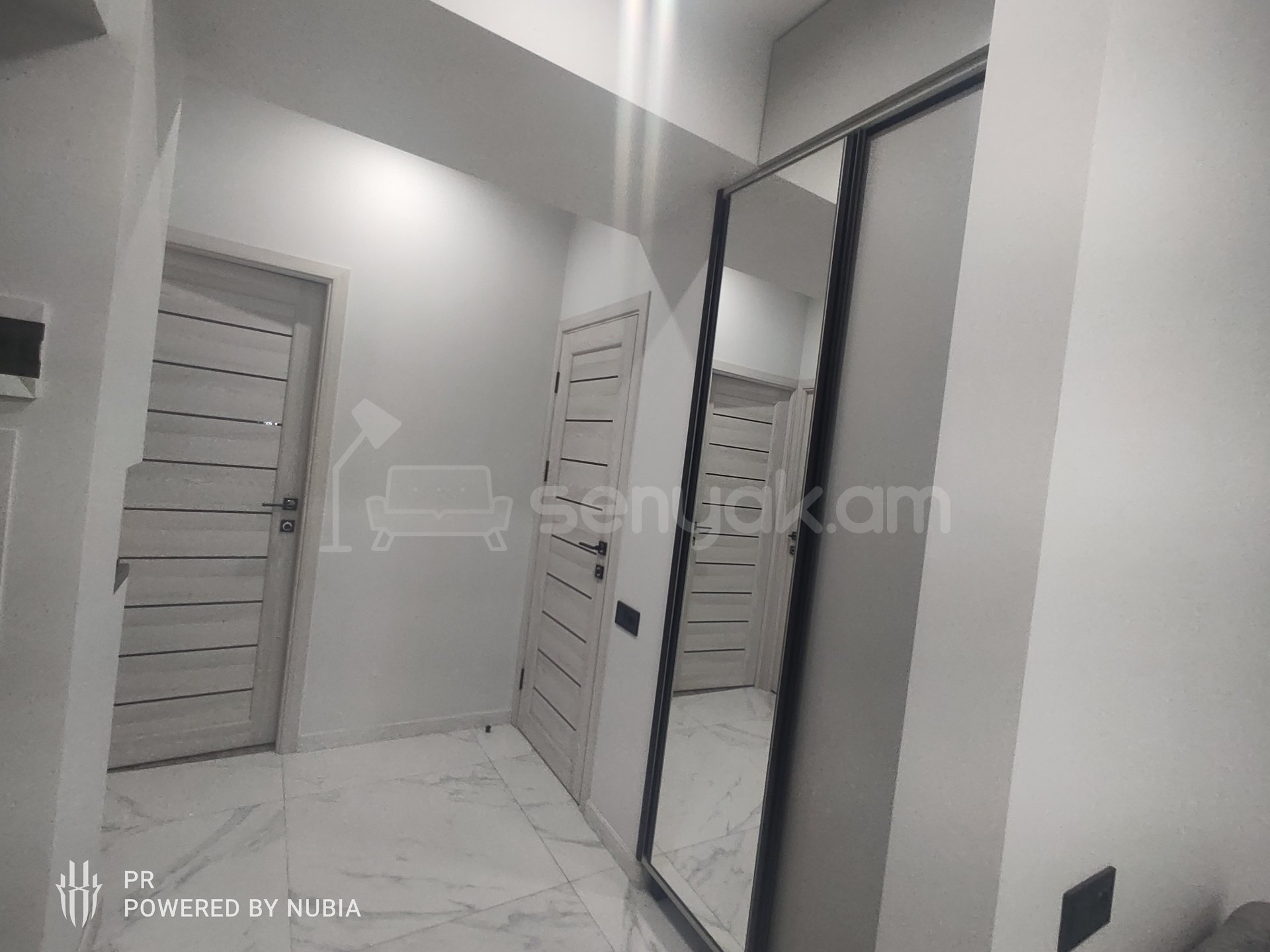 3 Սենյականոց Բնակարան Քարե Շենքում, 65քմ, 1/4 հարկ, Դիզայներական Վերանորոգված, Կահավորված, Արևկող