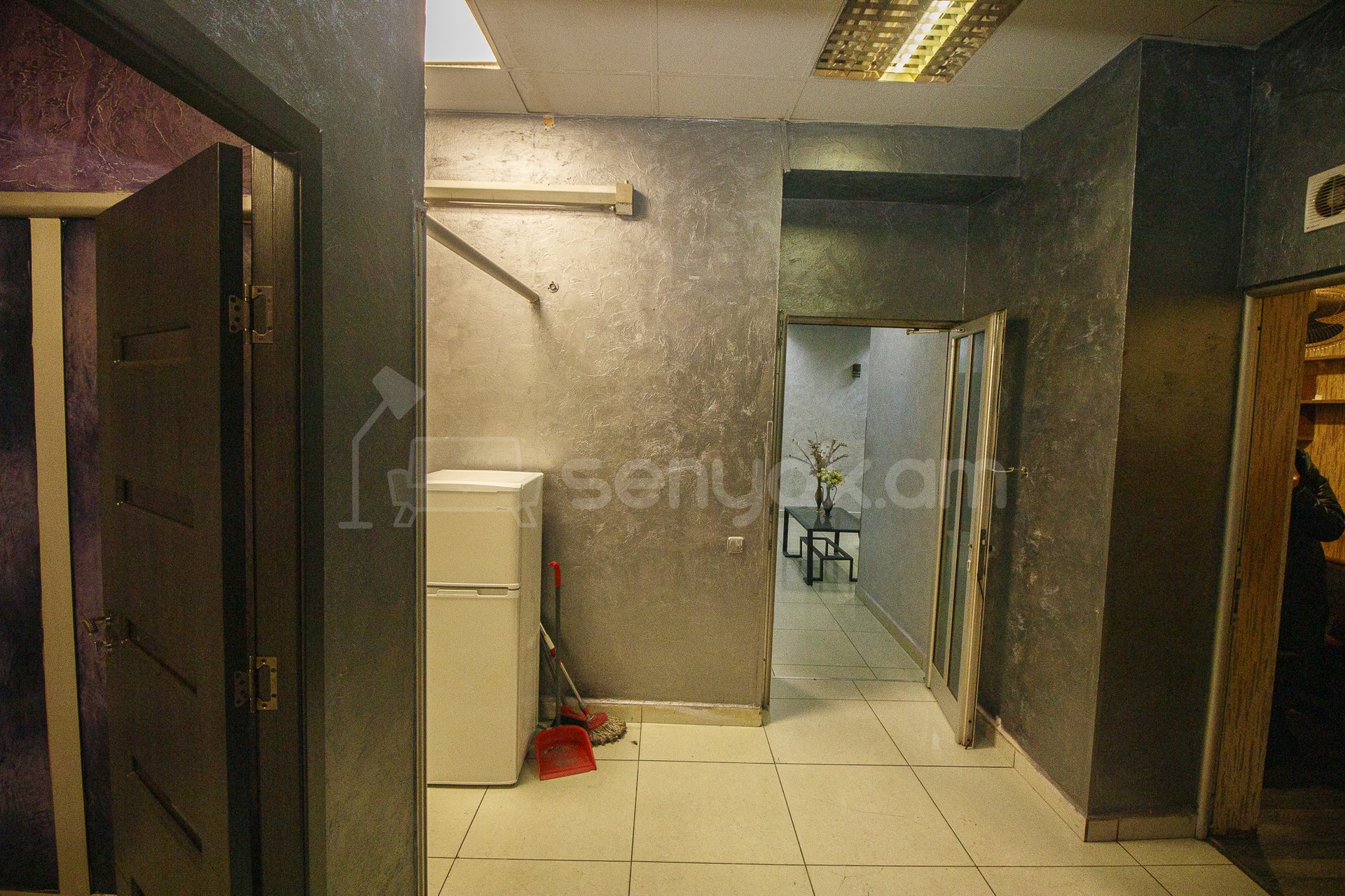 Օֆիսային Տարածք, 90քմ