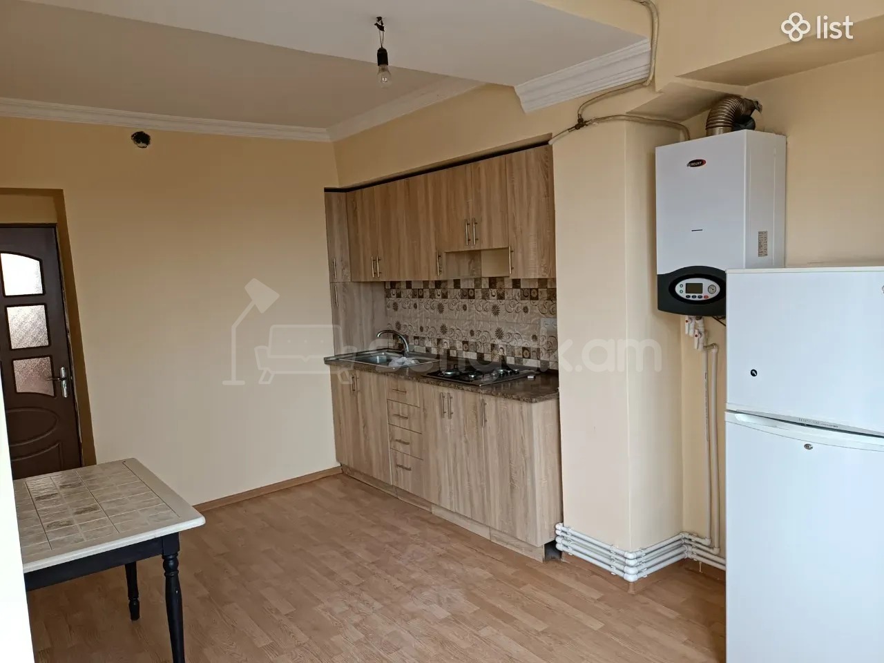 3 Սենյականոց Բնակարան, 70քմ, 9/9 հարկ, Կապիտալ Վերանորոգված, Կահավորված, Արևկող