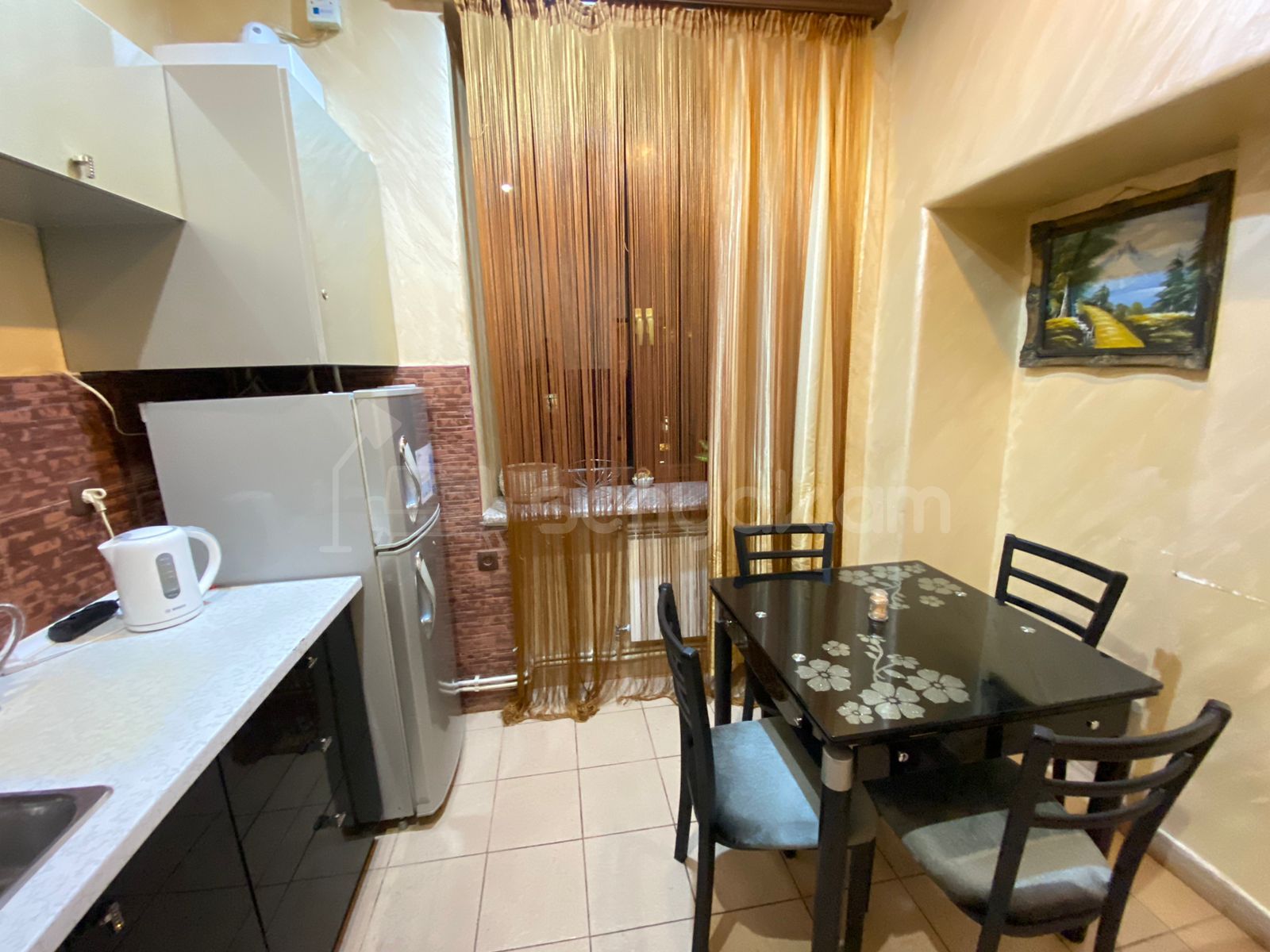 3 Սենյականոց Բնակարան Քարե Շենքում, 74քմ, 3/5 հարկ, Կապիտալ Վերանորոգված, Կահավորված