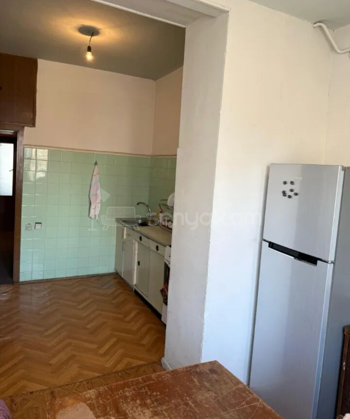 2 Սենյականոց Բնակարան Քարե Շենքում, 70քմ, 4/4 հարկ, Նորմալ Վիճակում, Կահավորված