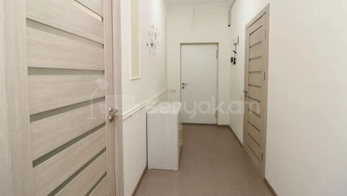 2 Սենյականոց Բնակարան Նորակառույցում, 42քմ, 3/11 հարկ, Դիզայներական Վերանորոգված, Կահավորված