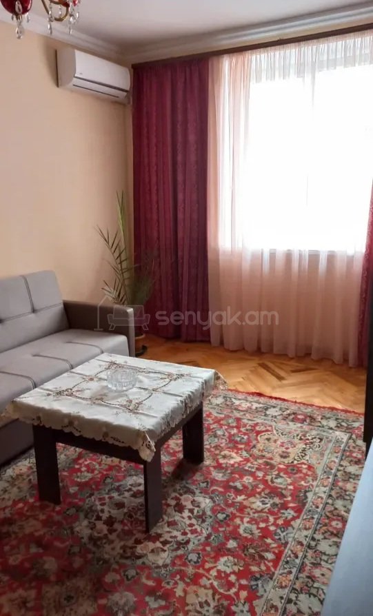 2 Սենյականոց Բնակարան Քարե Շենքում, 33քմ, 3/4 հարկ, Կապիտալ Վերանորոգված, Կահավորված