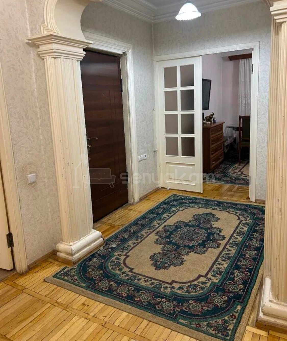 3 Սենյականոց Բնակարան, 100քմ, 2/9 հարկ, Նորմալ Վիճակում, Կահավորված